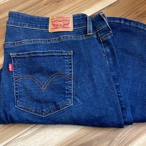 Levi’s 414 classic straight womens 20